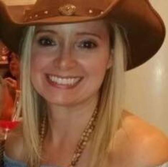 Meet your Posher, Janet - Picture 1 of 1